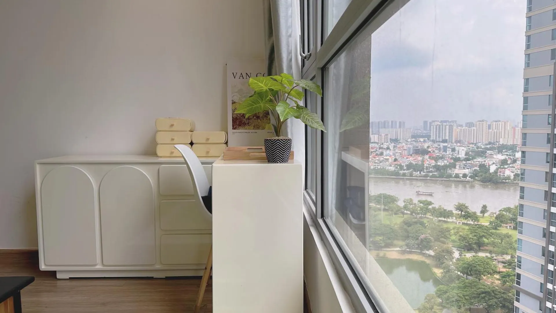 2Bedroom Landmark 1 Park-Pool-Gym-Can Ho Vinhomes 2Pn-2G Ho Şi Min Vietnam
